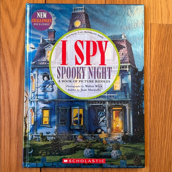 I Spy Mystery Book Set - Picture 6 of 6